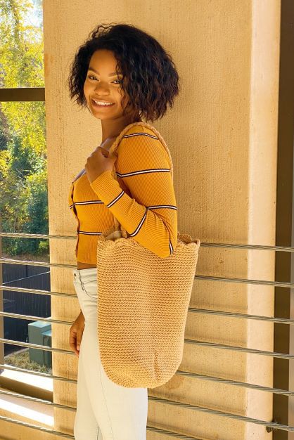 Knitted Scalloped Edge Tote Tote Bag   