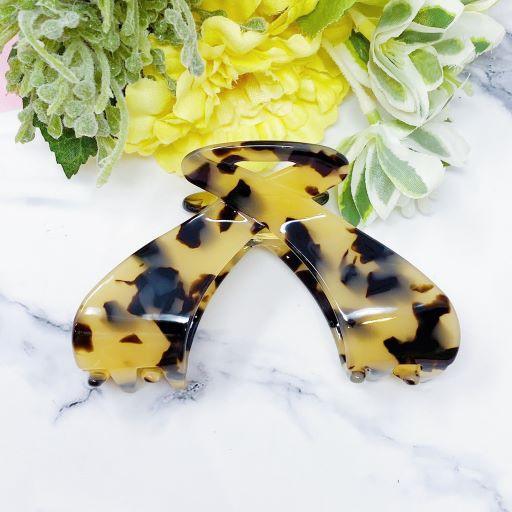 Bow Lovers Hair Claw - Three Mad Hatters Mercantile 