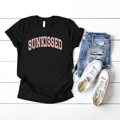 Distressed Sunkissed Short Sleeve Graphic Tee graphic t-shirt Black XS 