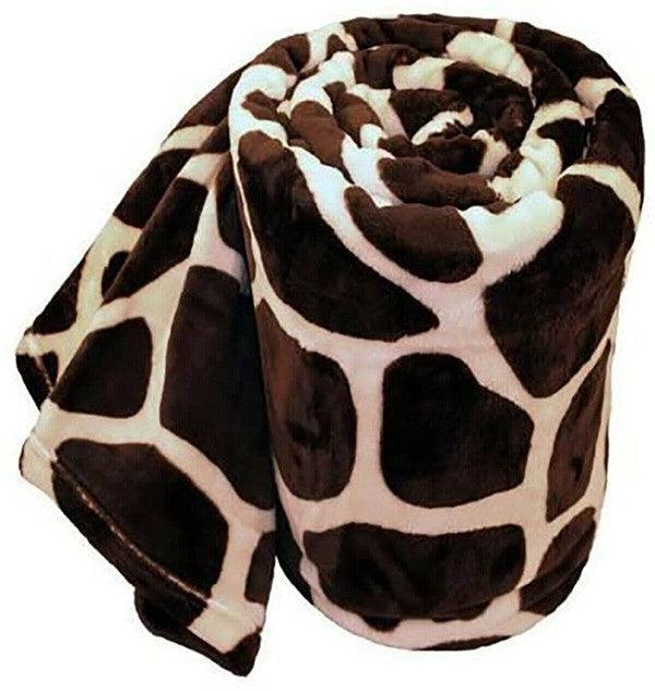 Giraffe Super Soft Cozy Bed Throw Flannel Blanket - Three Mad Hatters Mercantile 