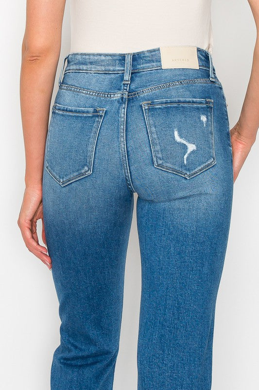 HIGH RISE TAPERED LEG Cropped Jeans   