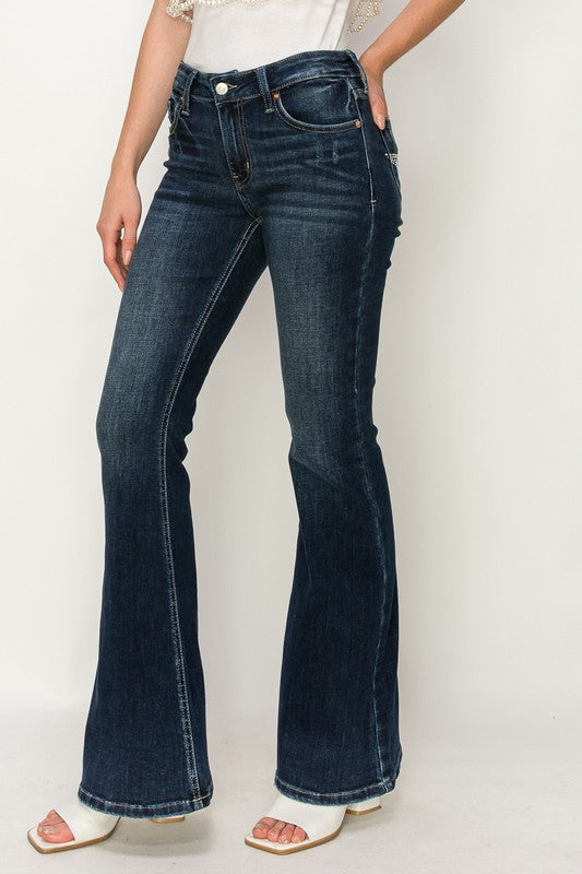 MID RISE FLARE STAR RHINESTONE ON POCKETS JEANS Flare Leg Jeans   