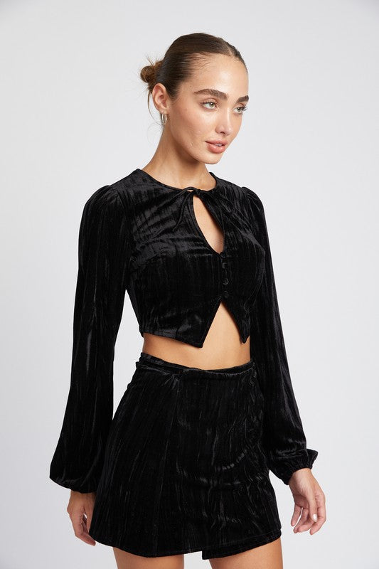 LONG SLEEVE KEYHOLE VELVET CROP TOP Velvet Crop Top   