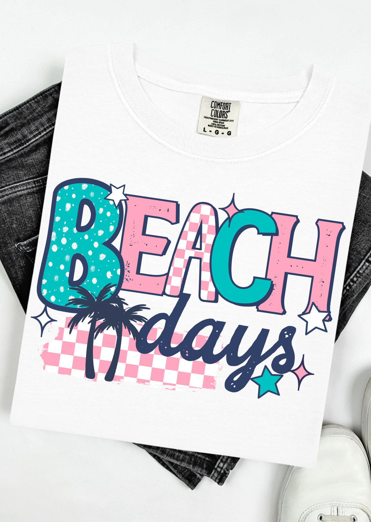 Beach Days Graphic Tee - Three Mad Hatters Mercantile 