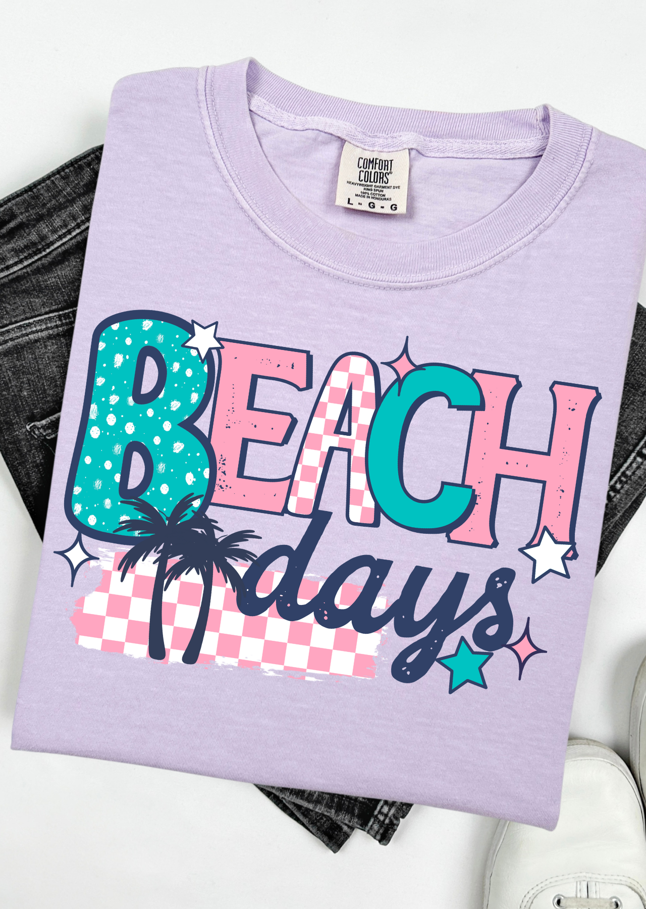 Beach Days Graphic Tee - Three Mad Hatters Mercantile 