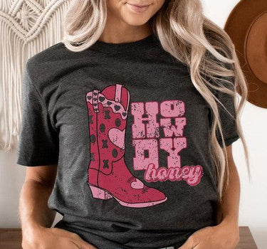 Howdy Honey XOXO Boots Valentines Graphic Tee