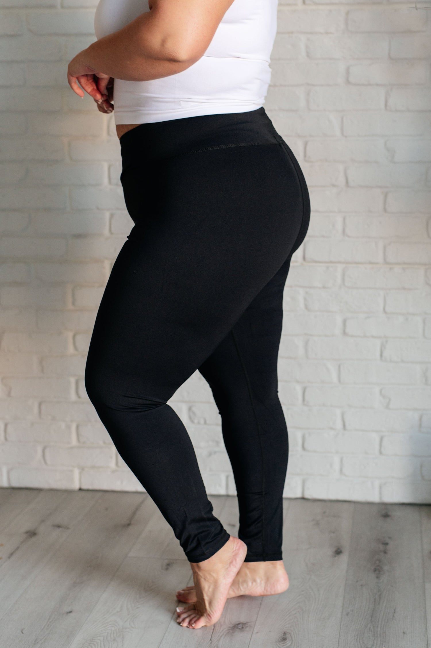 Do The Most V Front Leggings Athleisure