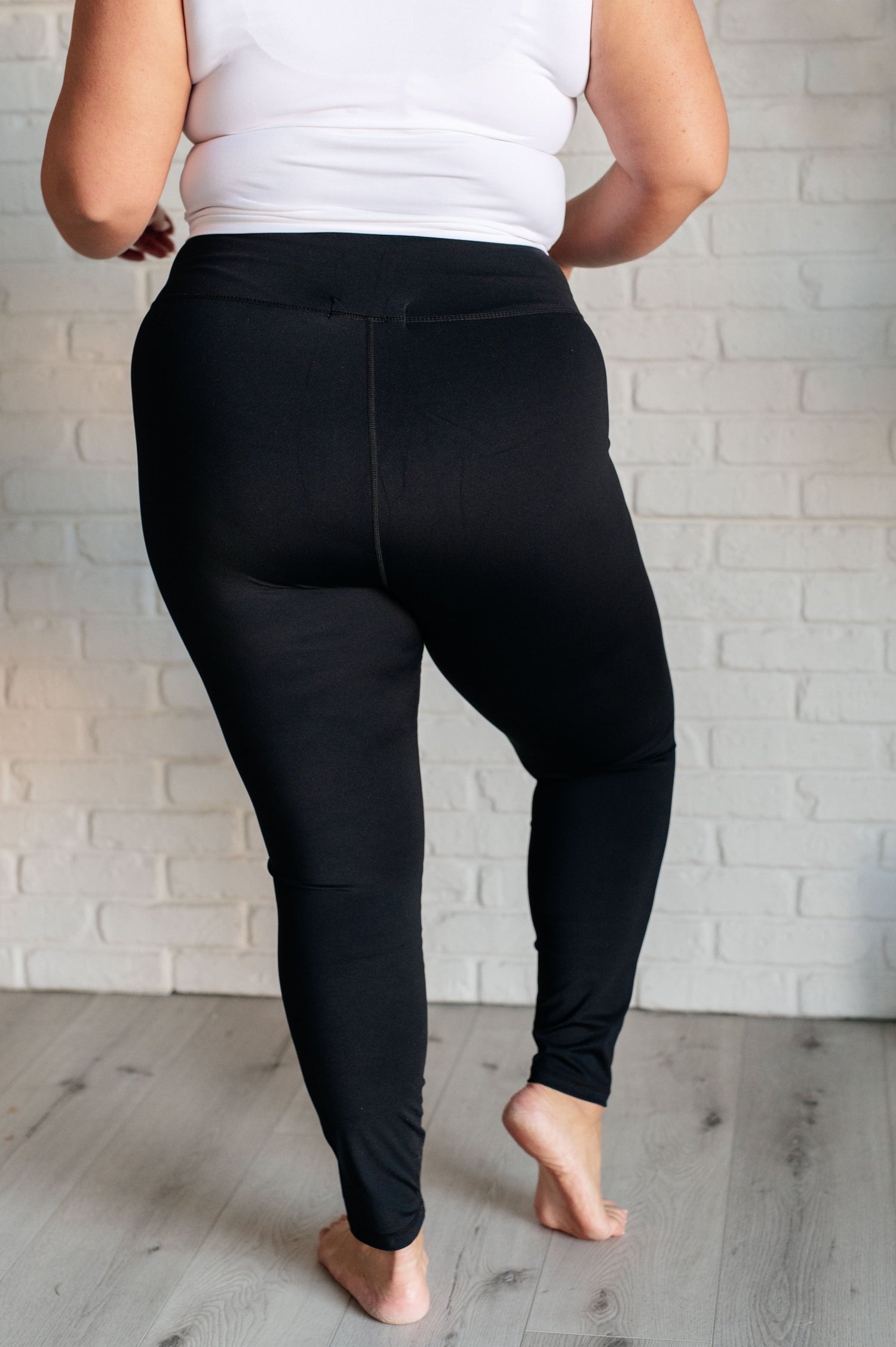 Do The Most V Front Leggings Athleisure