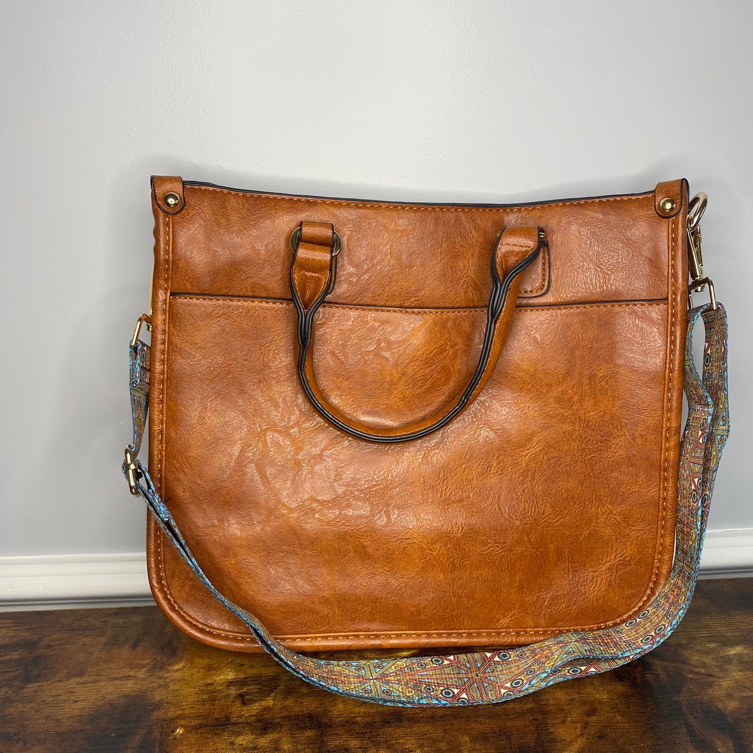 Aubree + Handle - Crossbody Purse Camel