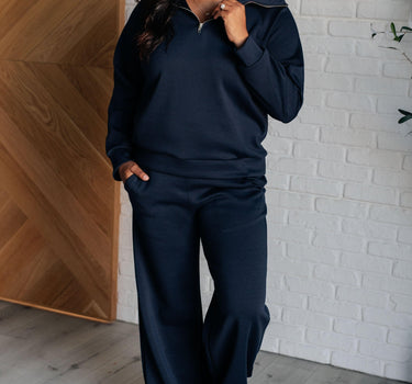 Hamptons Travel Half Zip Pullover in Navy