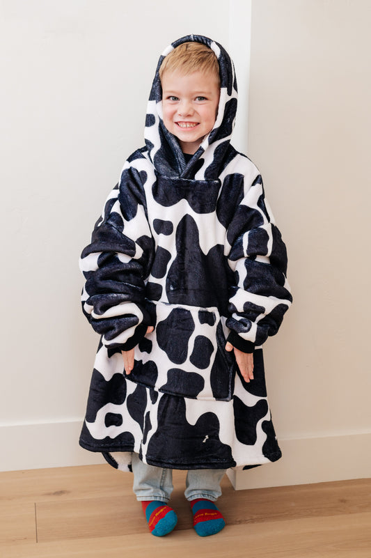 Kids Oversized Hoodie Blanket in Cow Layers