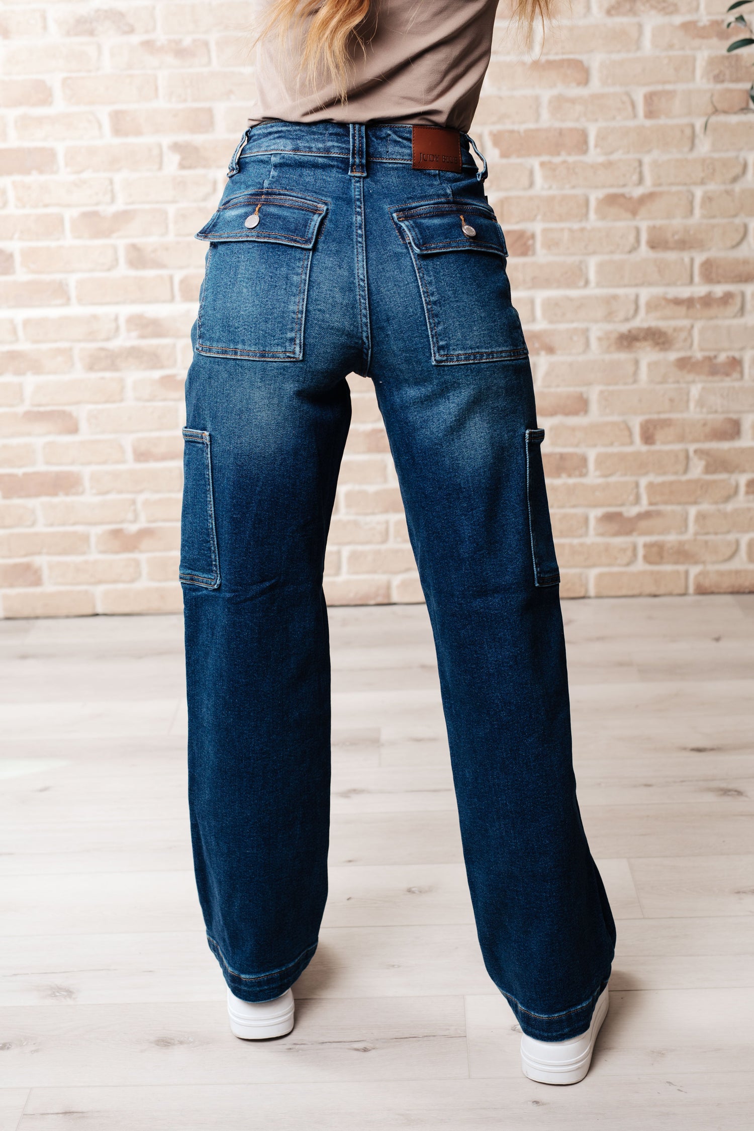 Leila High Rise Cargo Straight Jeans Straight Leg Jeans   