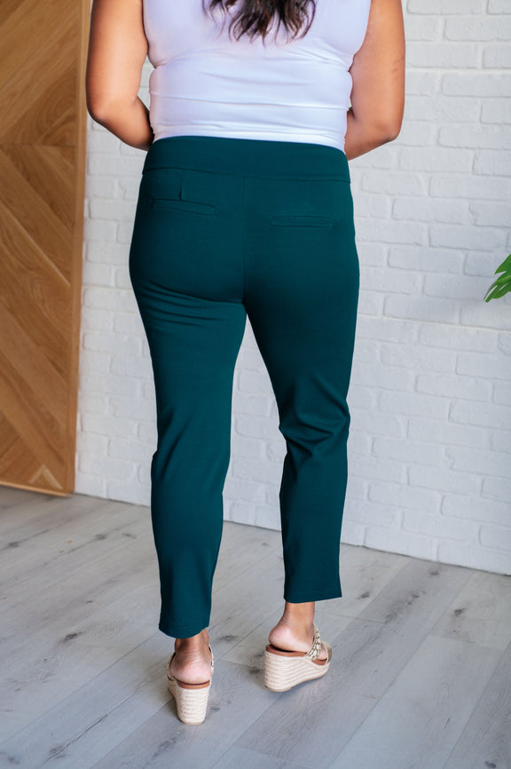 Magic Ankle Crop Skinny Pants in Hunter Green Bottoms   