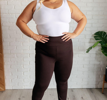 Magic Skinny 28" Pants in Chocolate