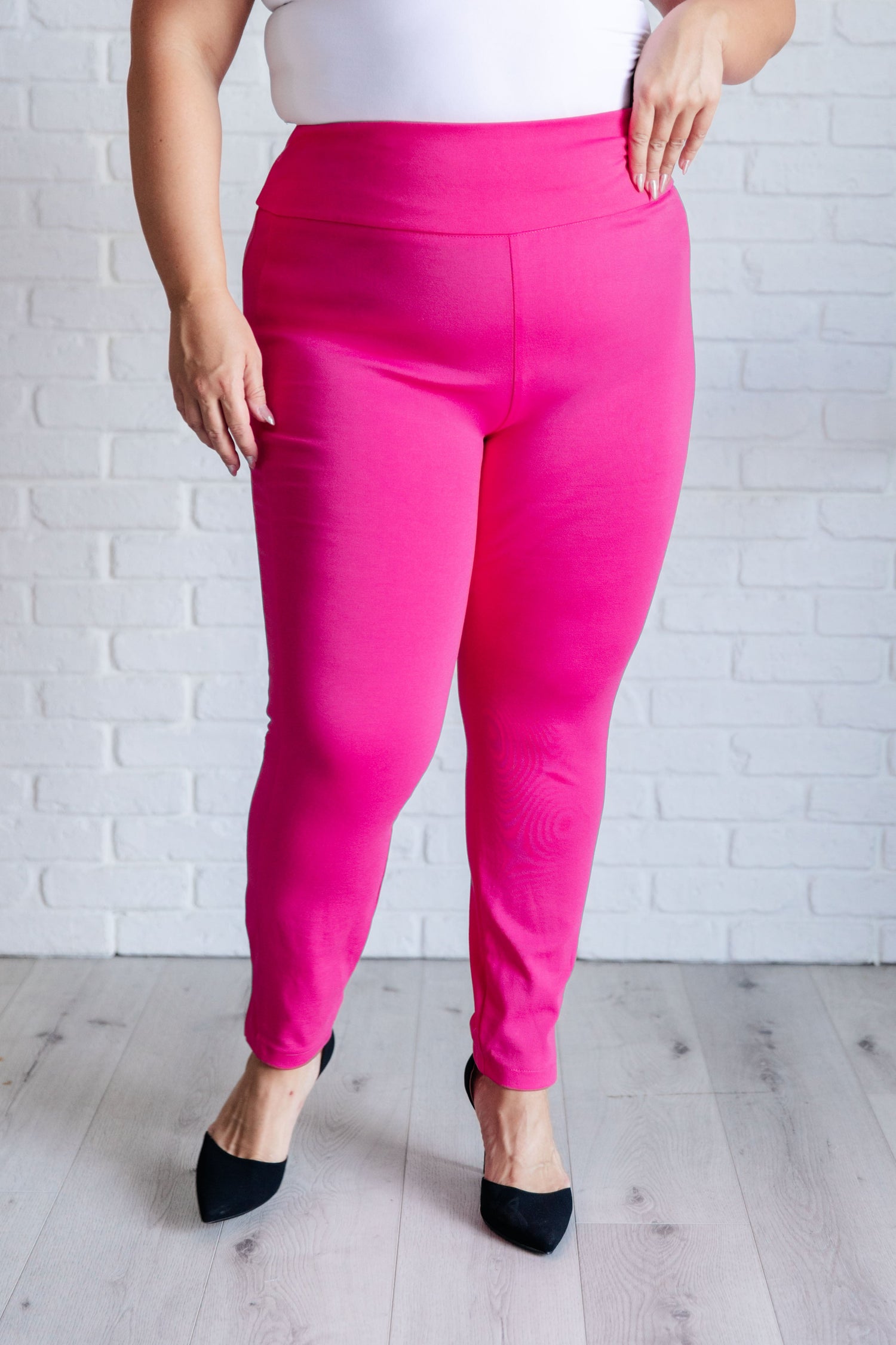 Magic Skinny 28" Pants in Hot Pink Womens Bottoms   