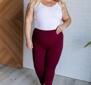 Magic Skinny 28" Pants in Wine