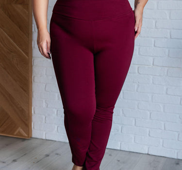 Magic Skinny 28" Pants in Wine