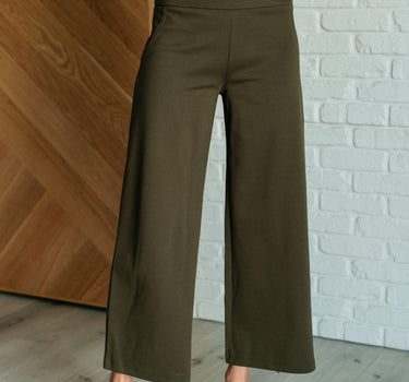 Magic Wide Leg Crop Pants in Olive