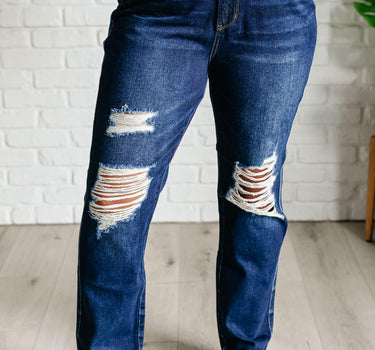 Montana High Rise Rigid Magic Distressed Straight Jeans