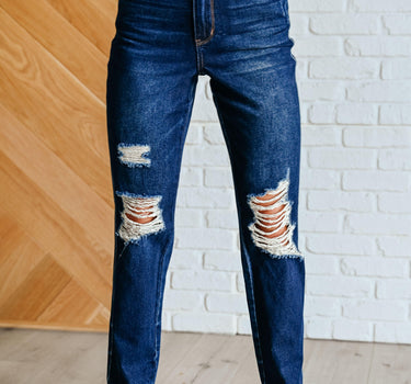 Montana High Rise Rigid Magic Distressed Straight Jeans
