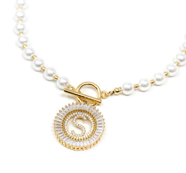 Pearl Chain Radiant Initial Necklace PREORDER - Wholesale The Sis Kiss Gold A 