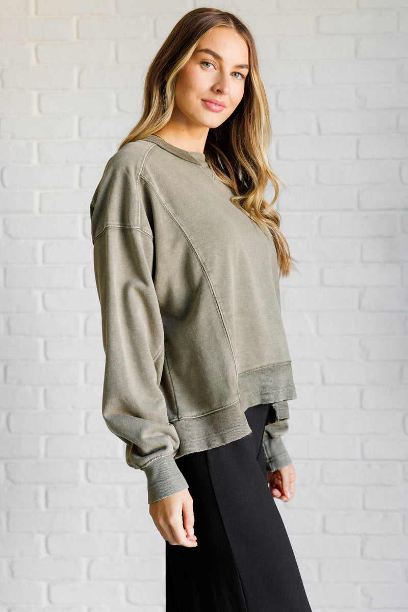 Quick Fix Mineral Wash Crew Neck Pullover in Army Green Tops   