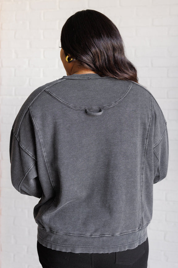 Quick Fix Mineral Wash Crew Neck Pullover in Black Tops   