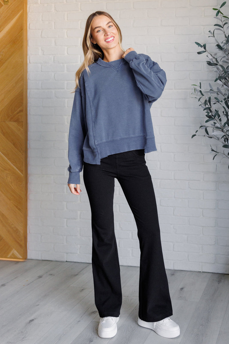 Quick Fix Mineral Wash Crew Neck Pullover in Psychic Tops   