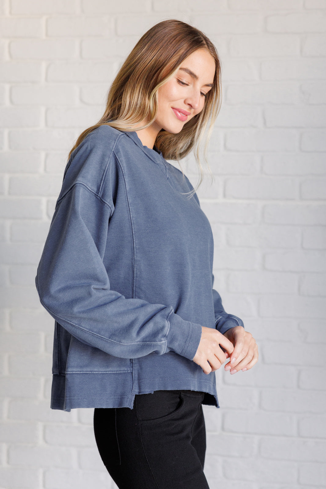 Quick Fix Mineral Wash Crew Neck Pullover in Psychic Tops   