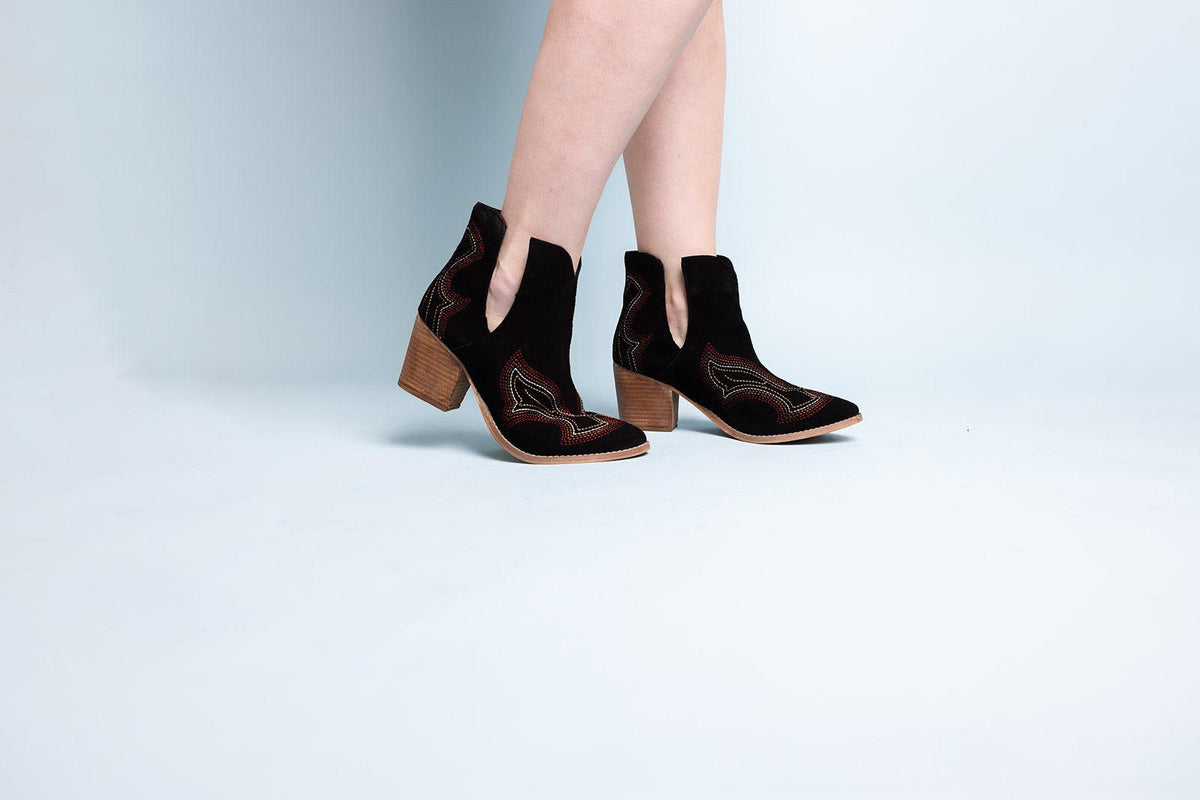 Journee Ankle Boots in Tan - Three Mad Hatters Mercantile 