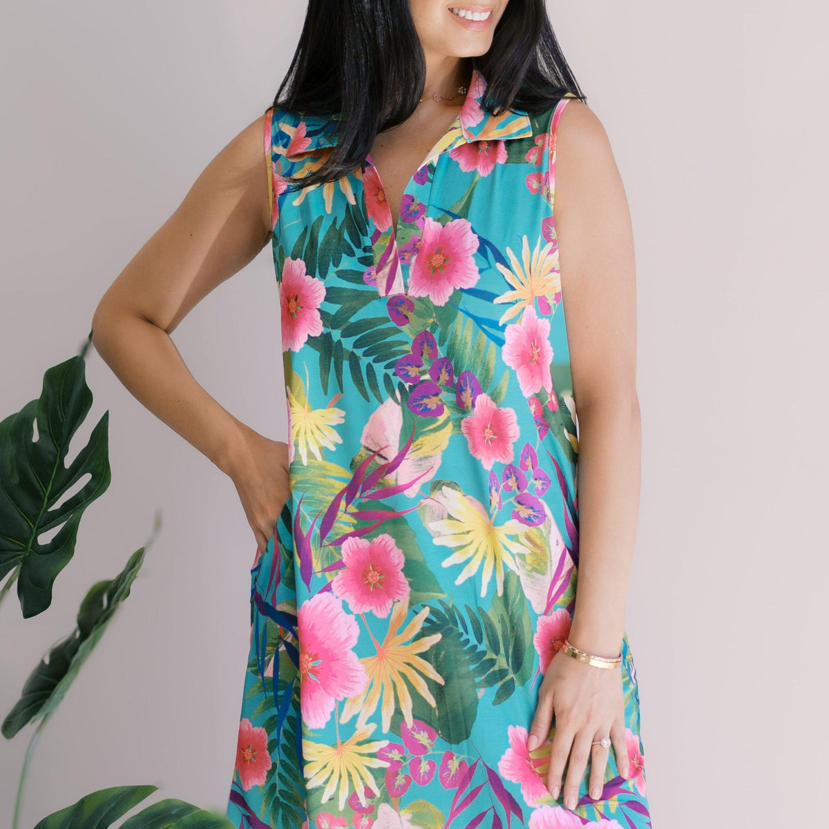 Island Bloom Dress - Three Mad Hatters Mercantile 