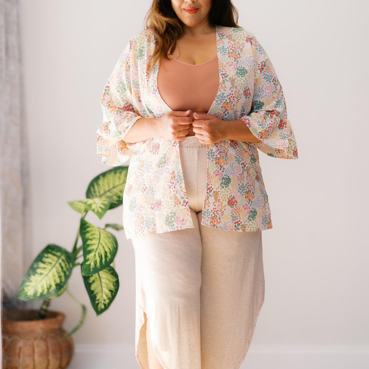 Sweet Bloom Kimono - Three Mad Hatters Mercantile 