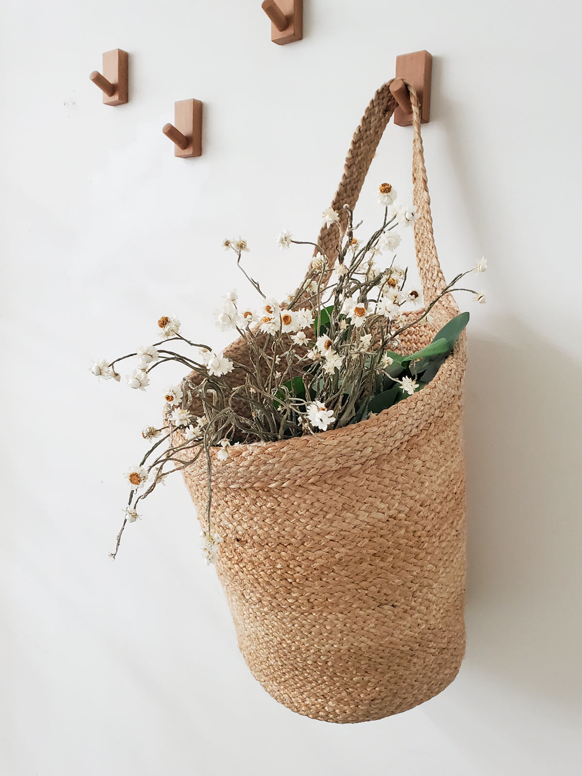 Kata Wall Hanging Basket Basket with Handle   