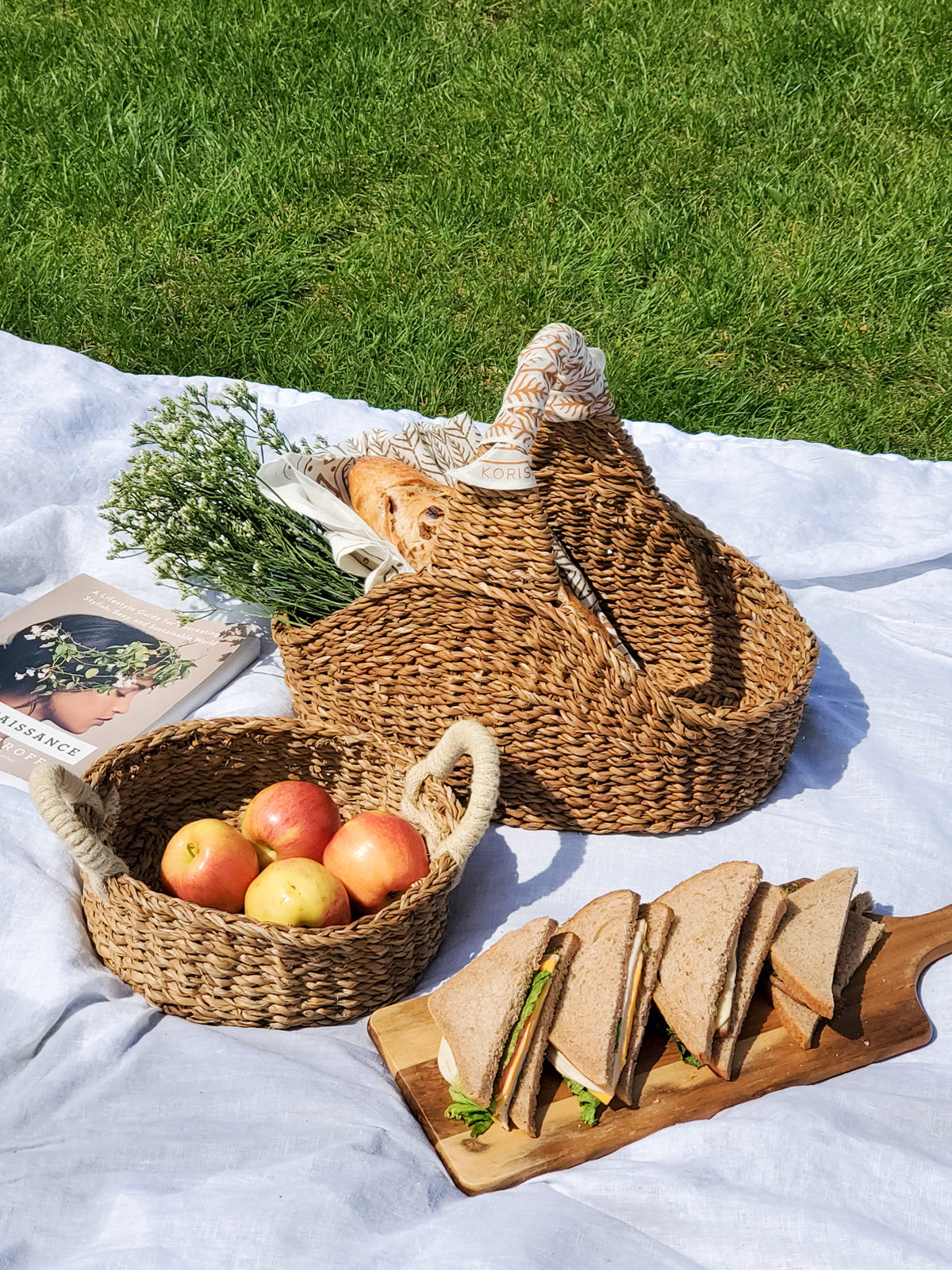 Savar Picnic Basket Basket with Handle   