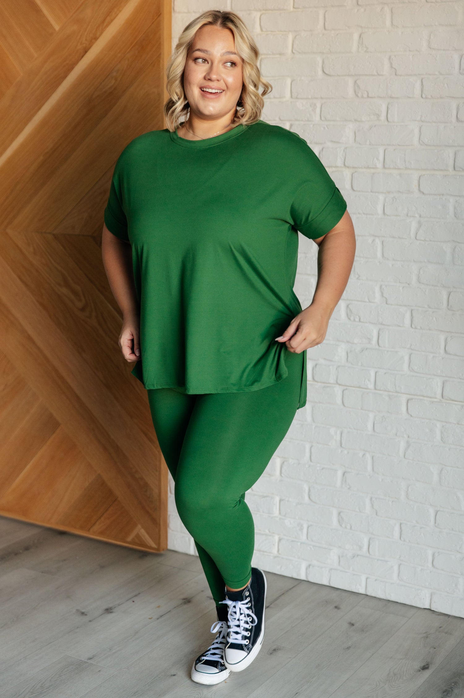 Soft Serve Brushed Microfiber Set in Dark Green Athleisure