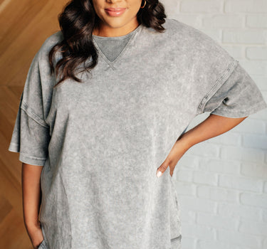 Unbothered Mineral Wash Top in Grey
