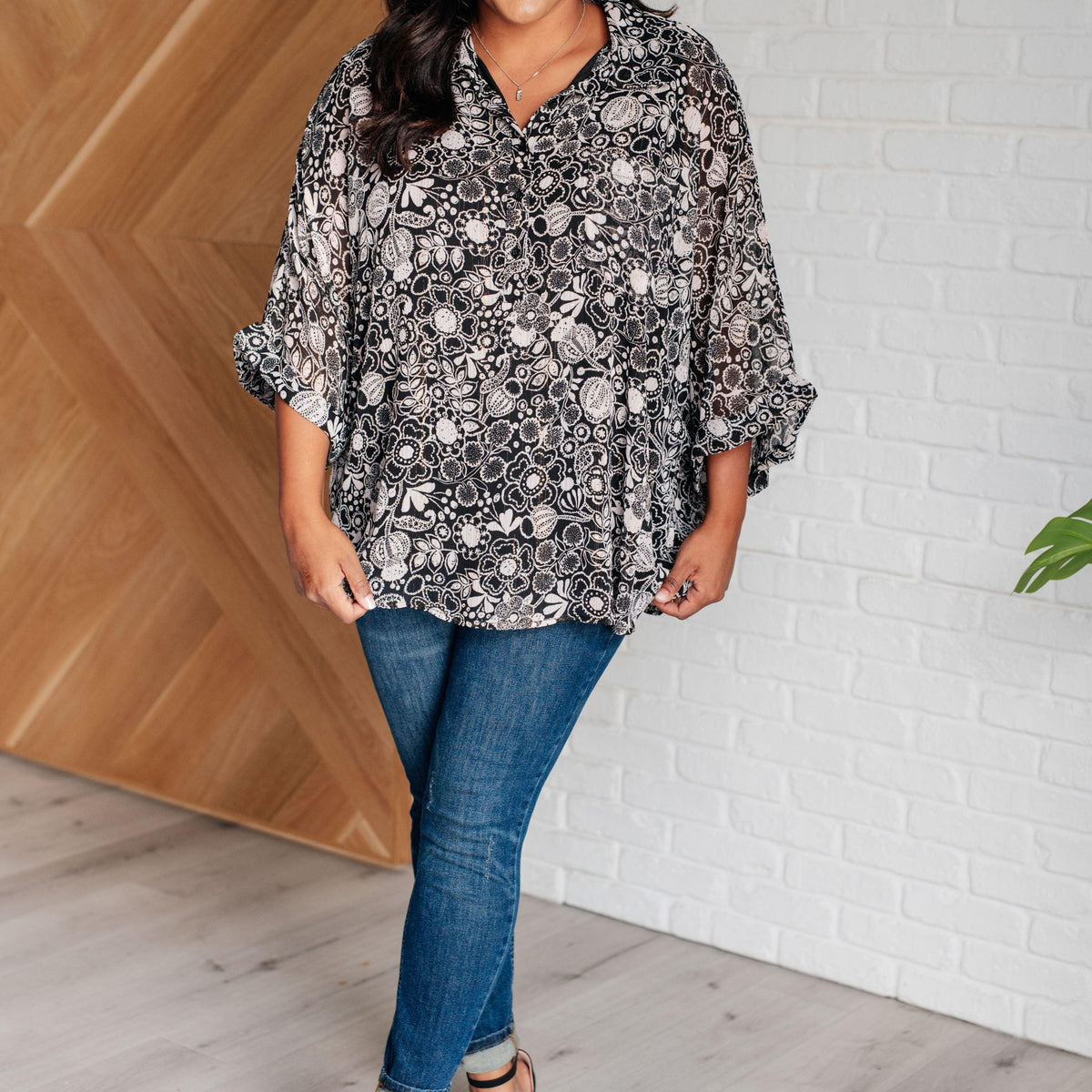 Work All Day Floral Top - Three Mad Hatters Mercantile 