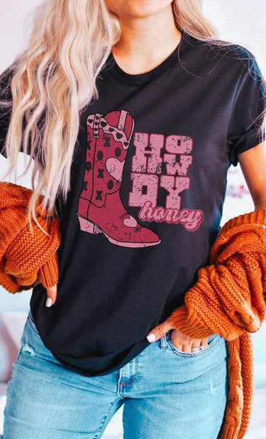 Howdy Honey XOXO Boots Valentines Graphic Tee
