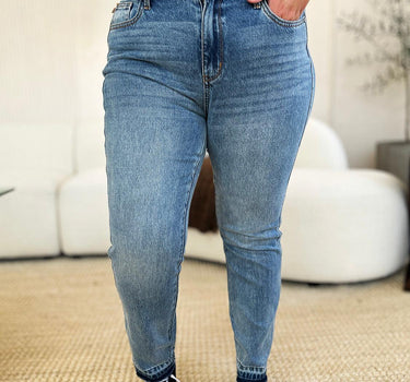 Judy Blue Mid Rise Rigid Magic Release Hem Jeans