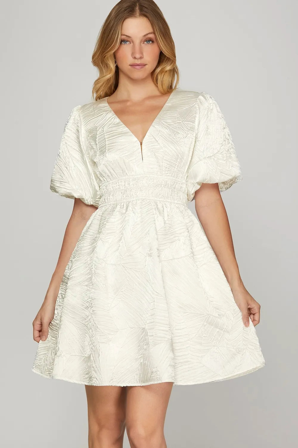She + Sky Crinkle Woven V-Neck Balloon Sleeve Mini Dress Womens Mini Dress OFF WHITE S