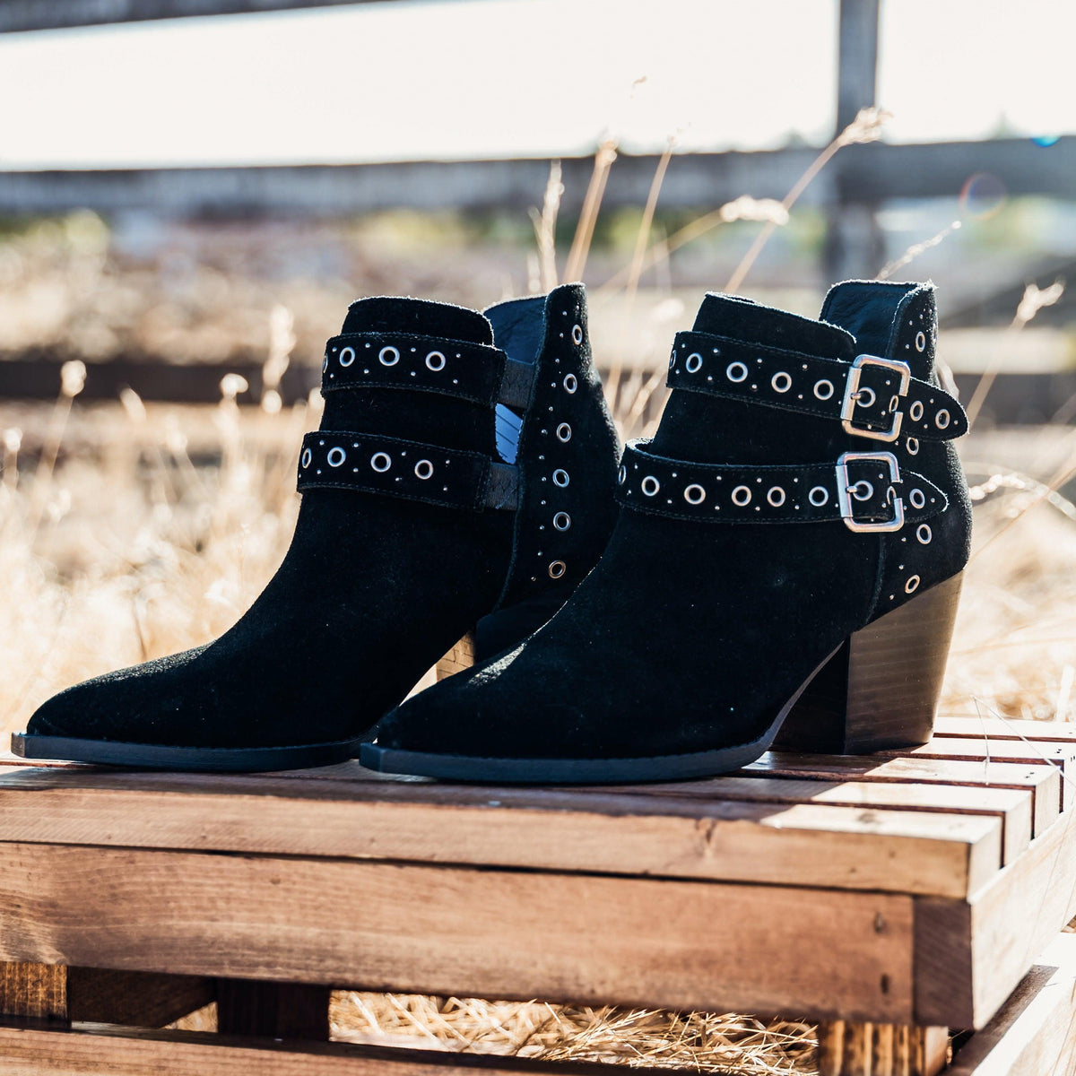 Elsa Leather Ankle Boot in Black - Three Mad Hatters Mercantile 