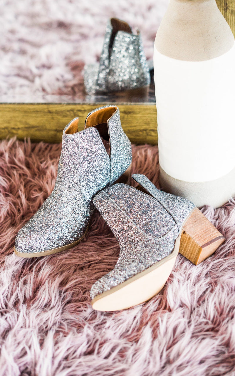 Fiera Booties in Pewter Shoes   