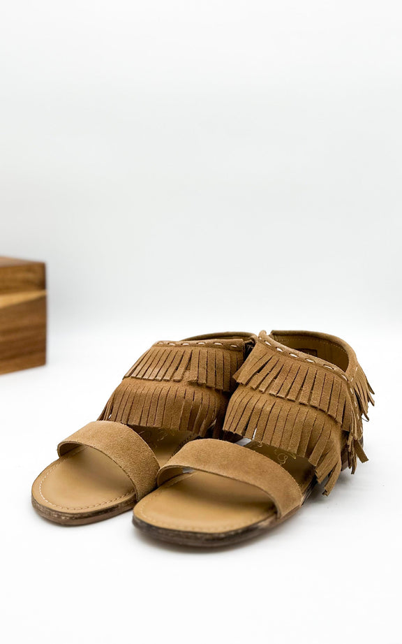 Fringe Star Sandal in Tan Shoes   