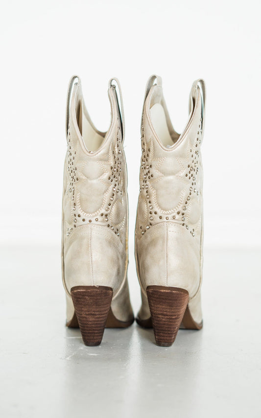 Houston Western Boots in Champagne Shoes   