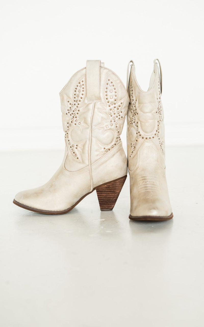 Houston Western Boots in Champagne Shoes   