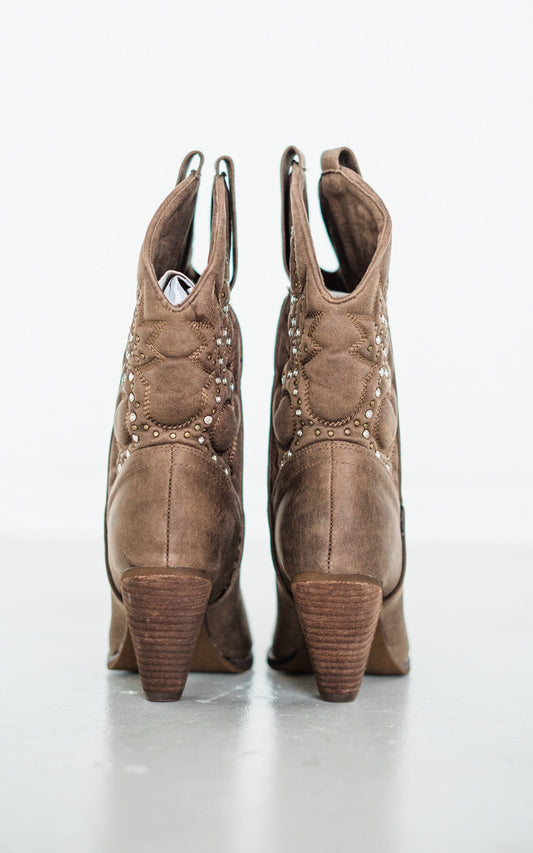 Houston Western Boots in Taupe Shoes   