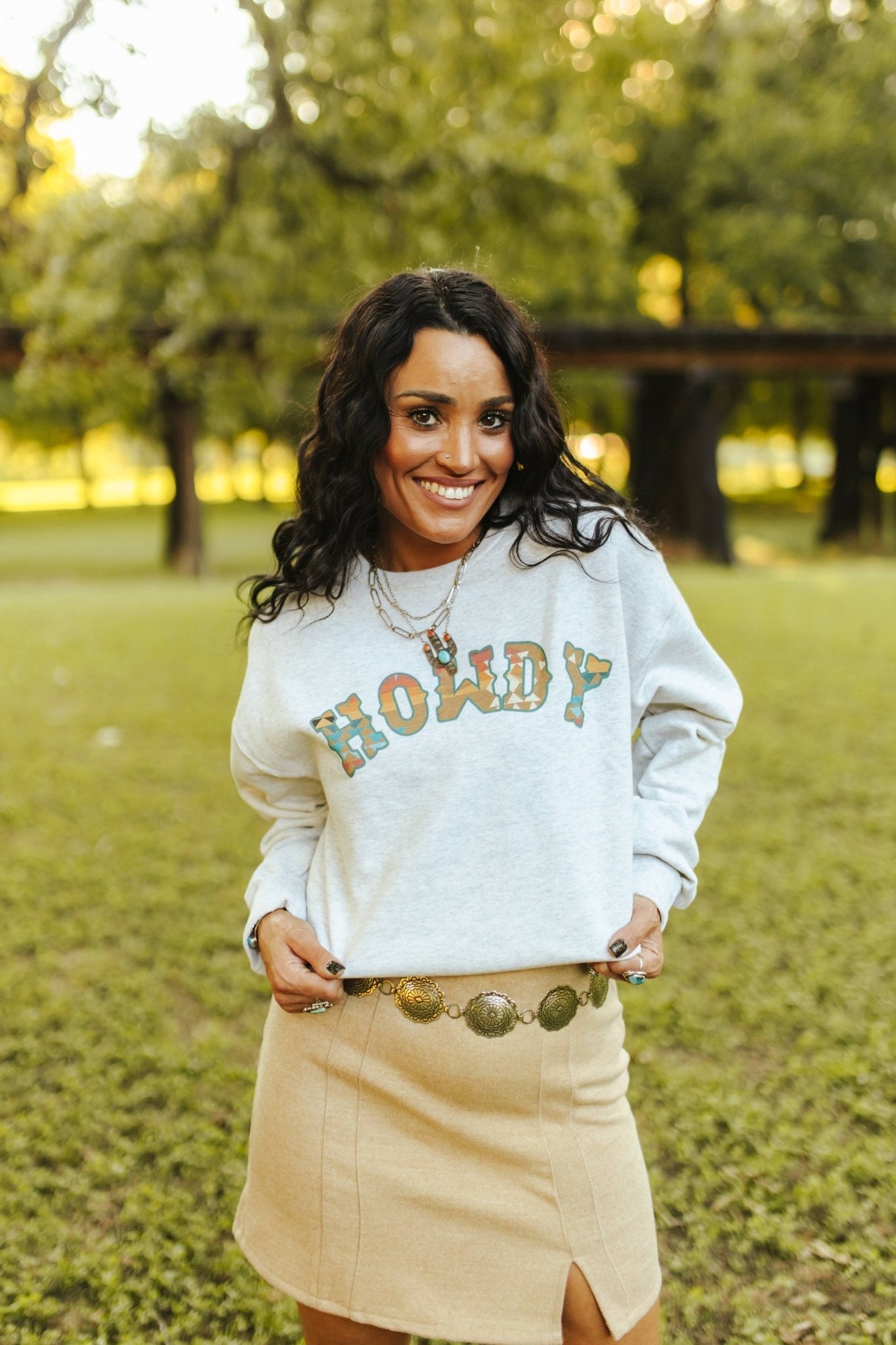 Howdy Graphic Sweatshirt Sweatshirts   