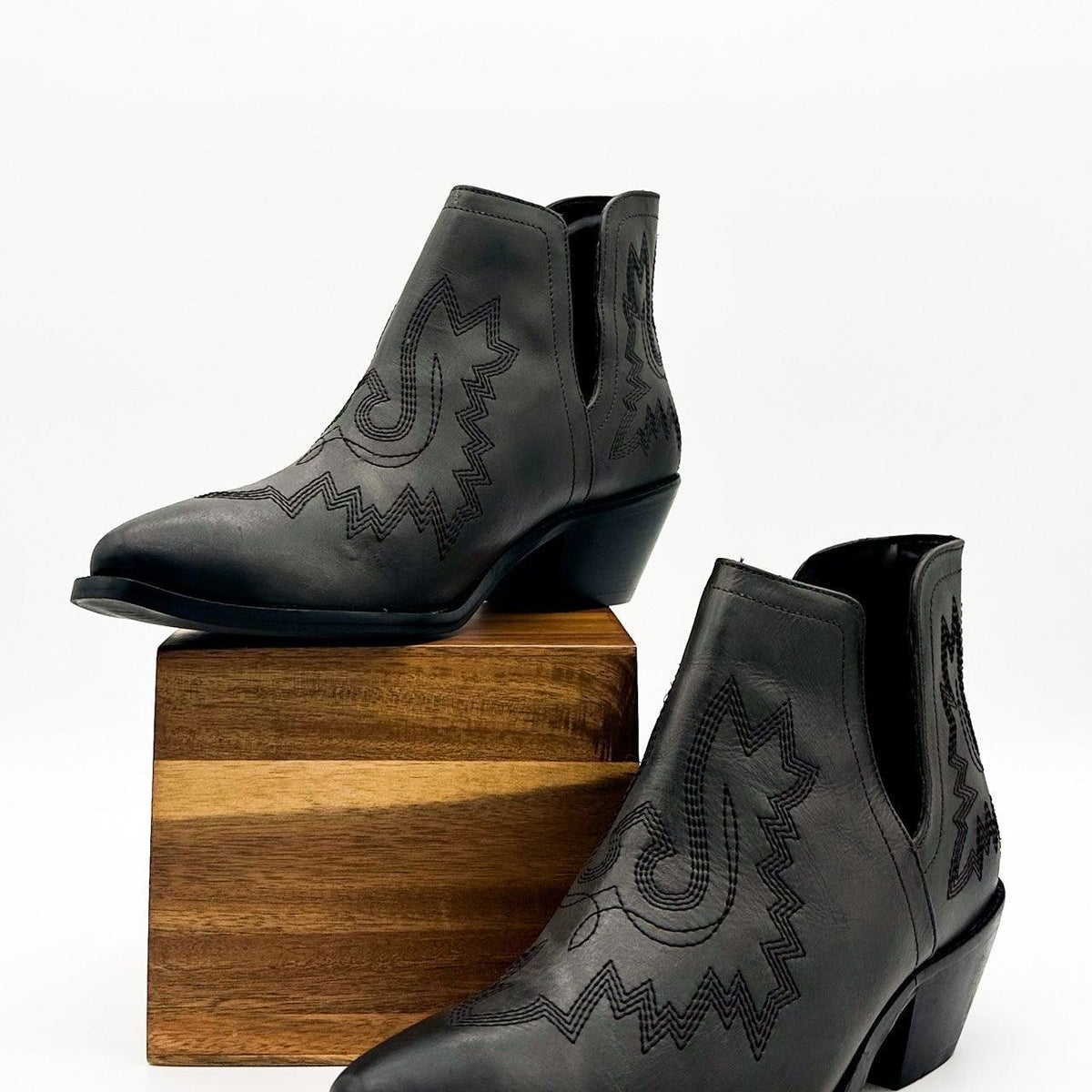 Kickin' Booties in Black - Three Mad Hatters Mercantile 