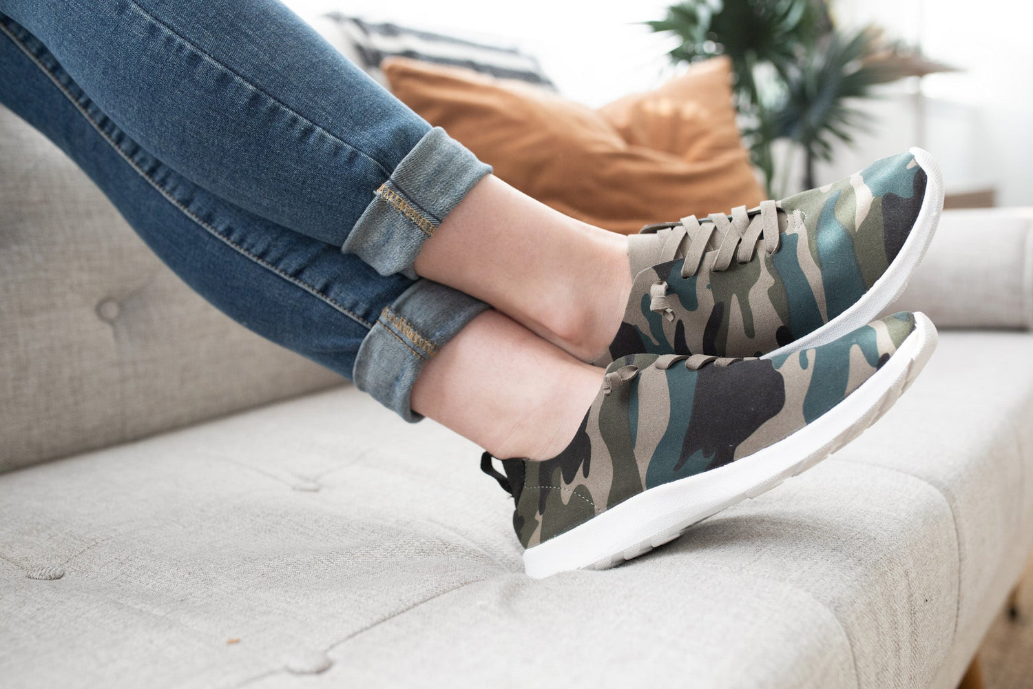 Mayo Sneaker in Camo Shoes   