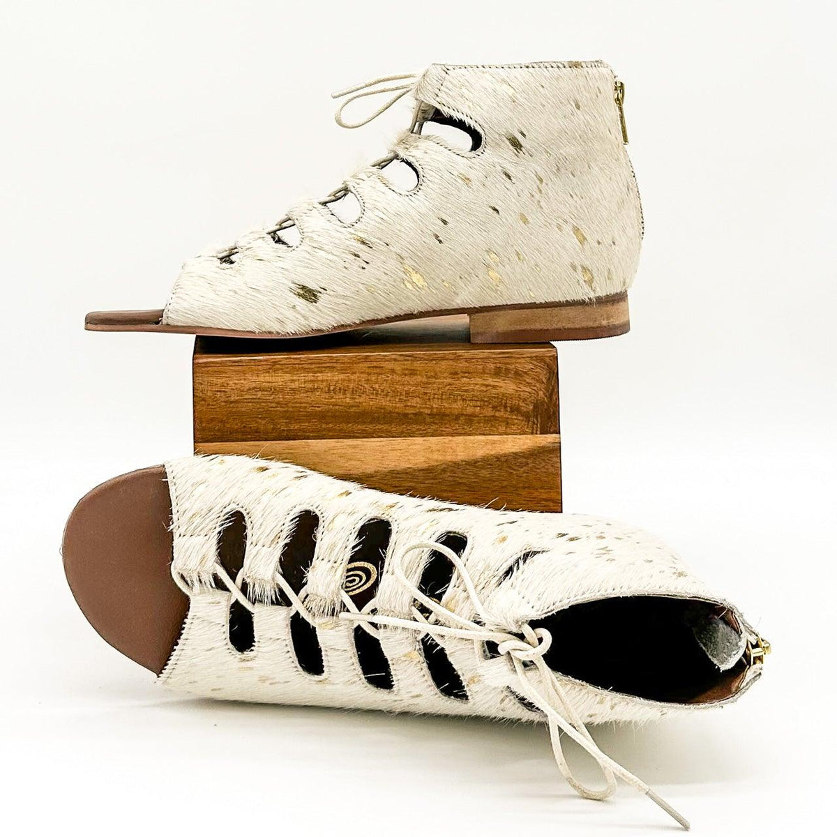 Nola Sandals in Gold